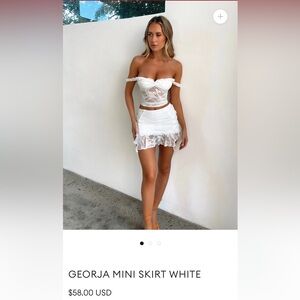 Outcast clothing NWT. New with tags. GEORJA MINI SKIRT WHITE size Medium